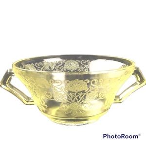 Set of 4 Florentine Poppy by Hazel Atlas dessert Bowls